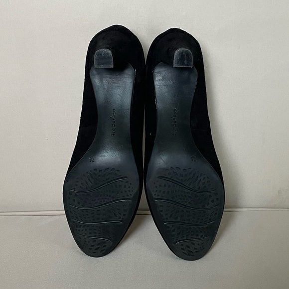 GENTLY USED Easy Spirit Black Suede Heels - Picture 7 of 10